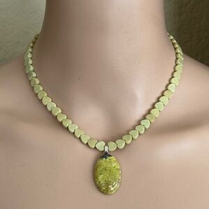 Adjustable 16-1/2 inch Jade and Lizardite gemstone bead Necklace NWOT